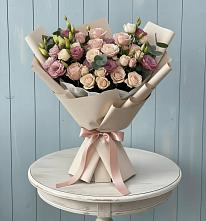 Букет цветов из:  Розы и Лизиантусы в Поселок санатория Министерства Обороны