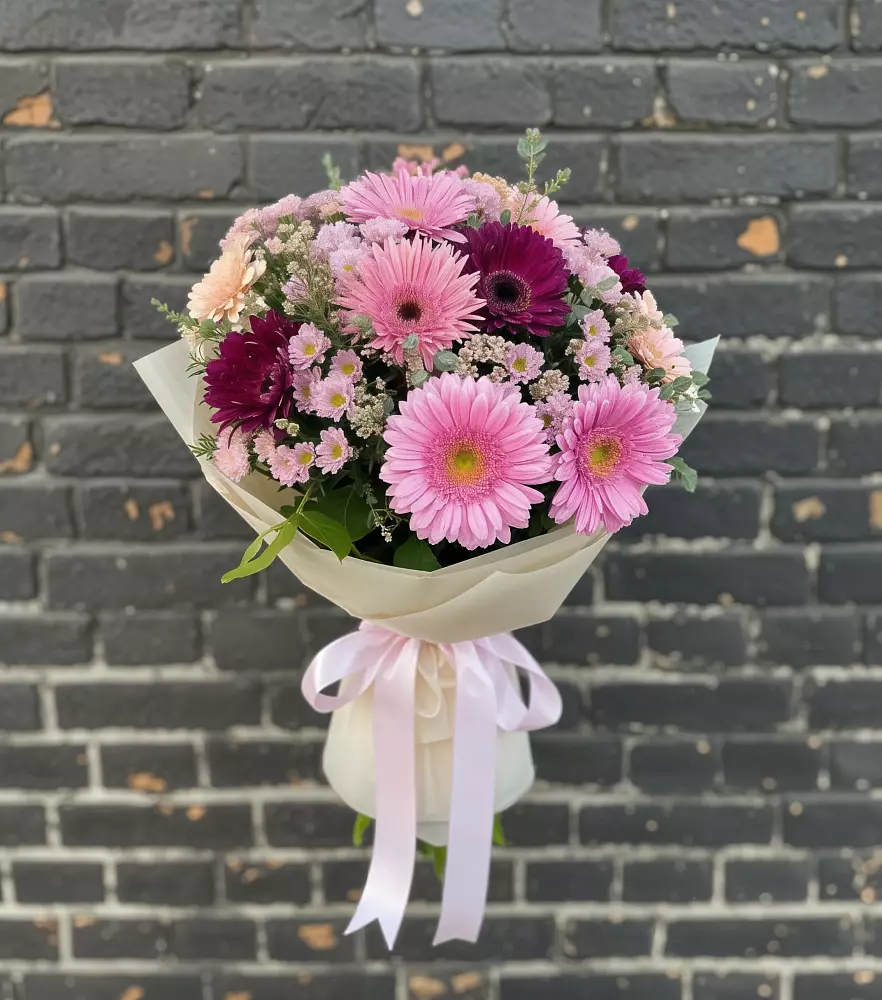 Букет цветов из: Герберы и Хризантемы в Поселок санатория Министерства Обороны