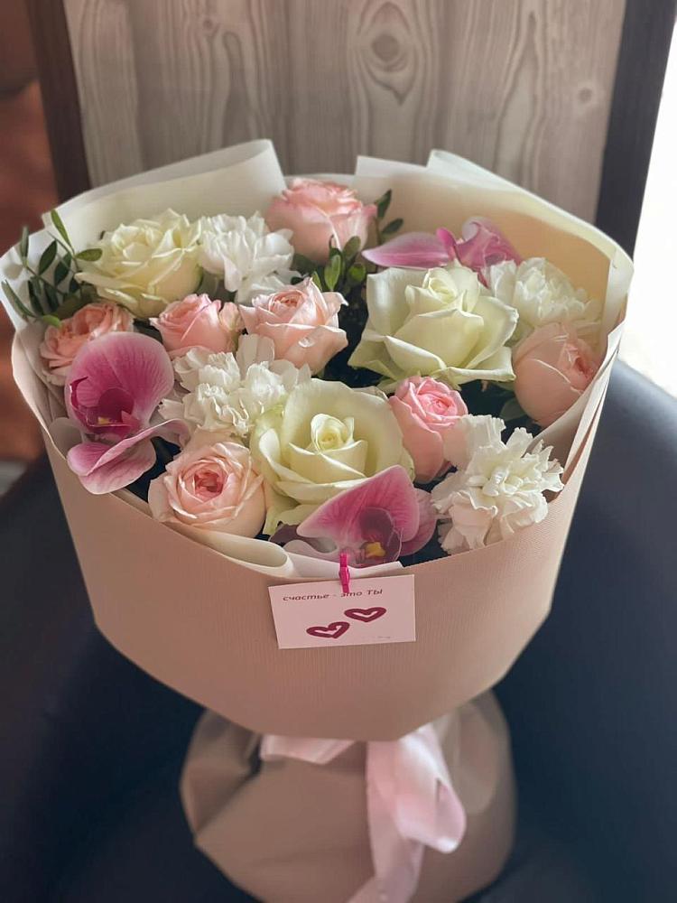 Букет цветов из: Орхидеи, Розы и Гвоздики в Поселок санатория Министерства Обороны