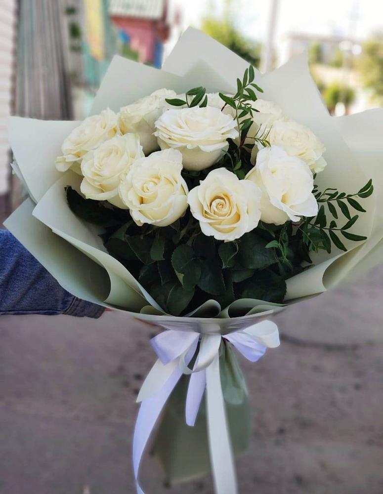 Букет Белые розы Проуд в Поселок санатория Министерства Обороны