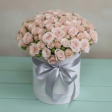 Цветочная композиция из Розы в шляпной коробке в Поселок санатория Министерства Обороны