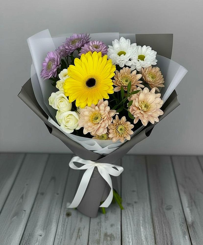 Букет цветов из: Розы, Герберы и Хризантемы в Поселок санатория Министерства Обороны