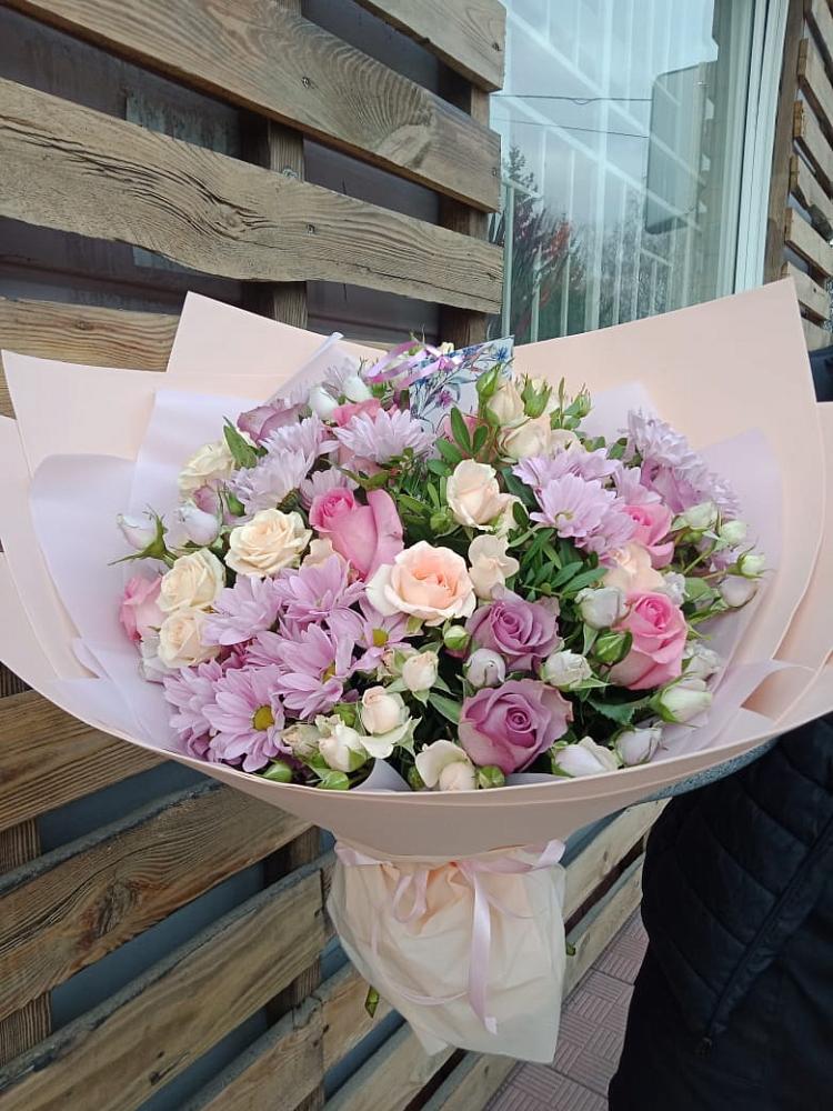 Букет цветов из: Розы и Хризантемы в Поселок санатория Министерства Обороны