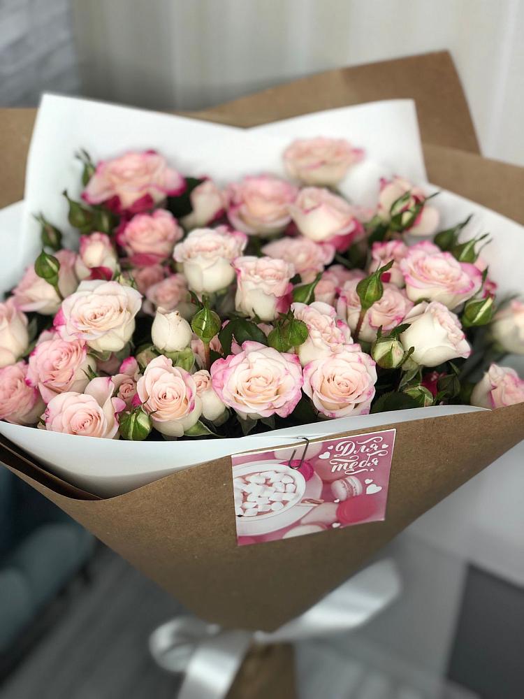 Букет цветов из: Розы в Поселок санатория Министерства Обороны