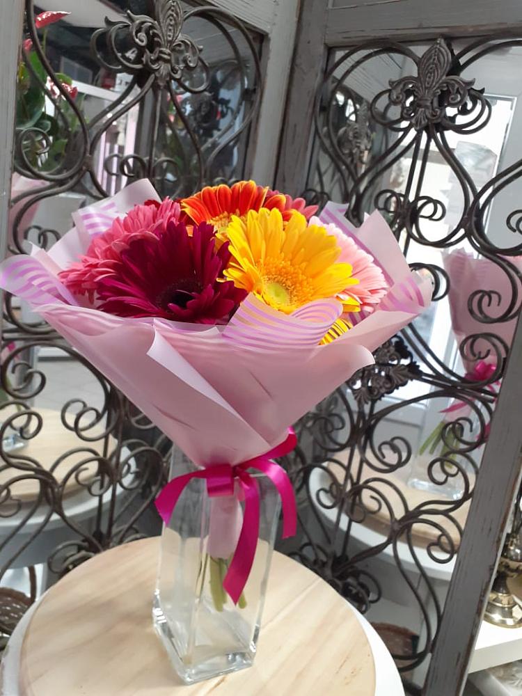 Букет цветов из: Герберы в Поселок санатория Министерства Обороны