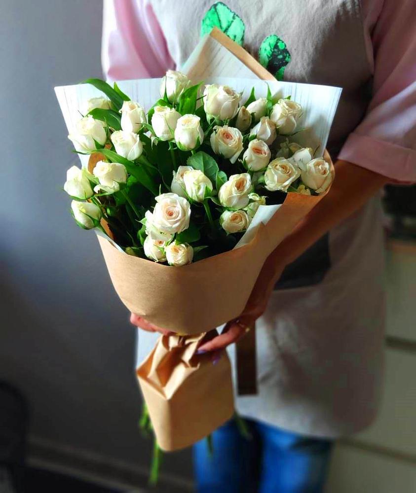 Букет цветов из: Розы в Поселок санатория Министерства Обороны