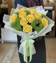 Букет цветов из:  Хризантемы и Розы в Поселок санатория Министерства Обороны