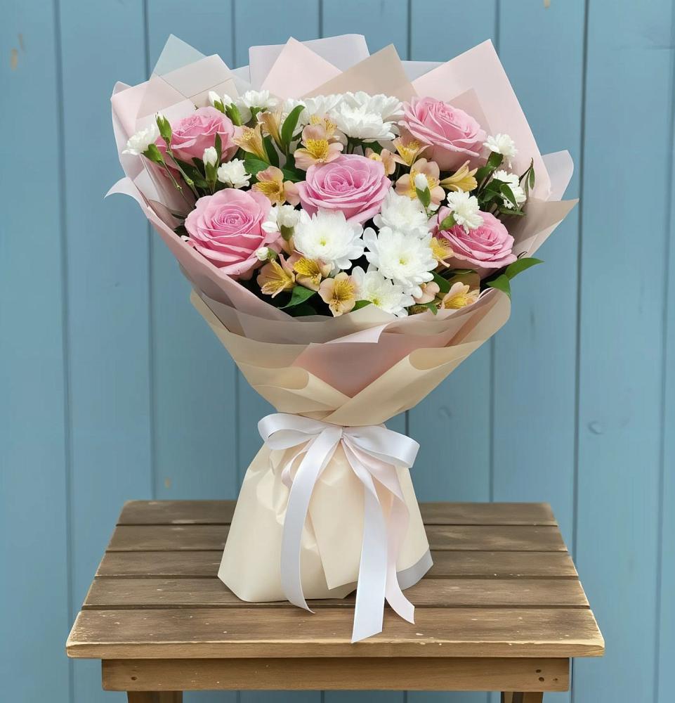 Букет цветов из: Гвоздики, Орхидеи и Розы в Поселок санатория Министерства Обороны