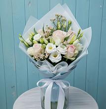 Букет цветов из:  Розы и Лизиантусы в Поселок санатория Министерства Обороны