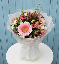 Букет цветов из:  Герберы, Альстромерии и Лизиантусы в Поселок санатория Министерства Обороны