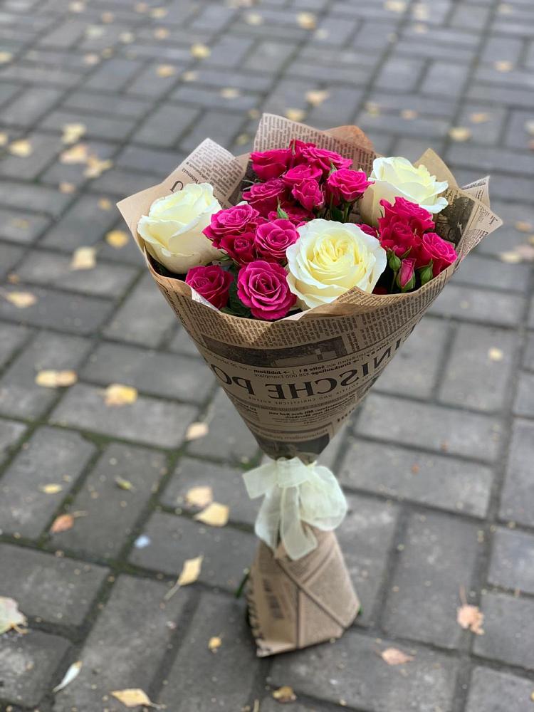 Букет цветов из: Розы в Поселок санатория Министерства Обороны