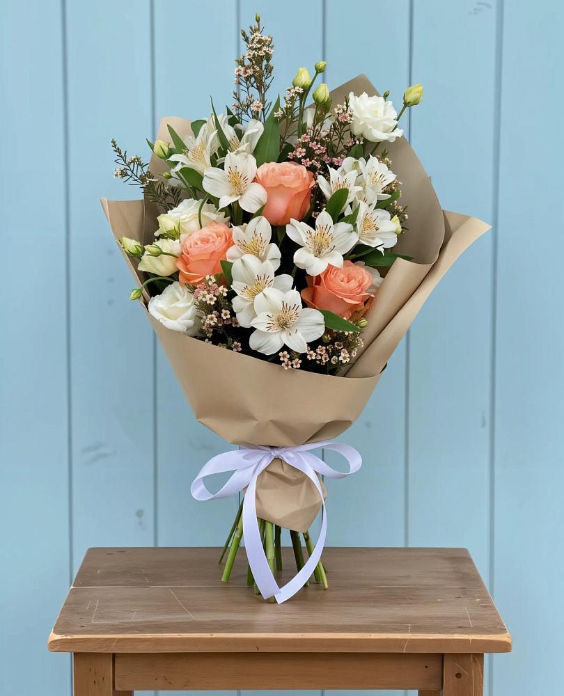 Букет цветов из: Альстромерии, Лизиантусы, Розы и Хризантемы в Поселок санатория Министерства Обороны