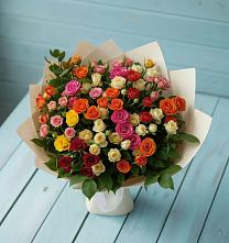 Букет Микс из разноцветных кустовых роз в Поселок санатория Министерства Обороны