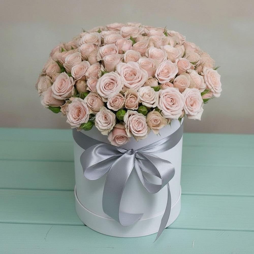 Цветочная композиция из Розы в шляпной коробке в Поселок санатория Министерства Обороны